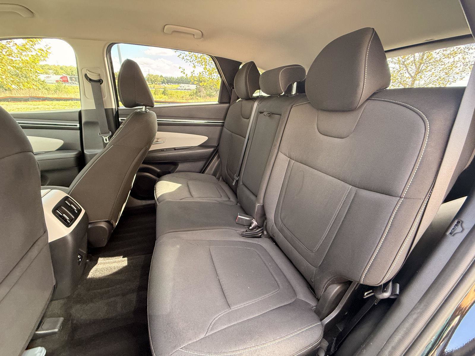 Used 2022 Hyundai Tucson SEL w/ Cargo Package AWD/4WD image 16