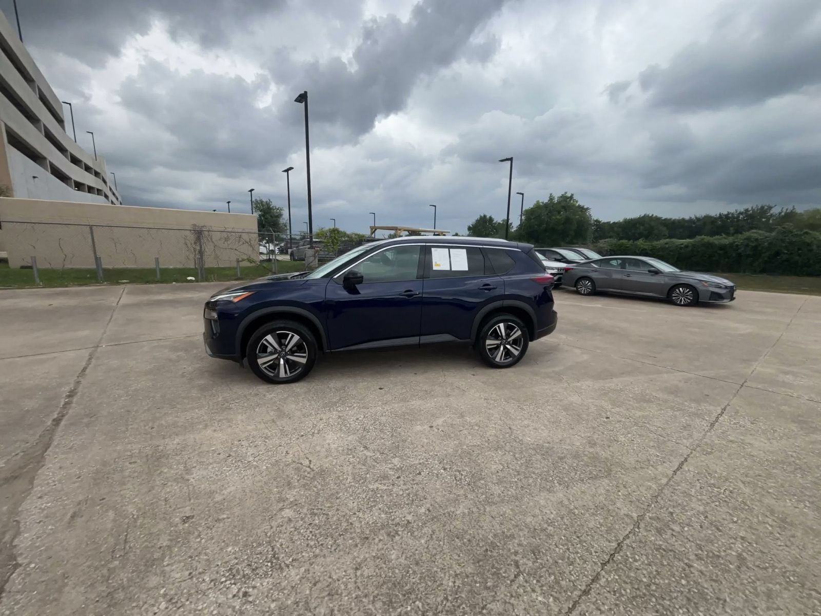 Used 2026 Nissan Rogue SL FWD image 8