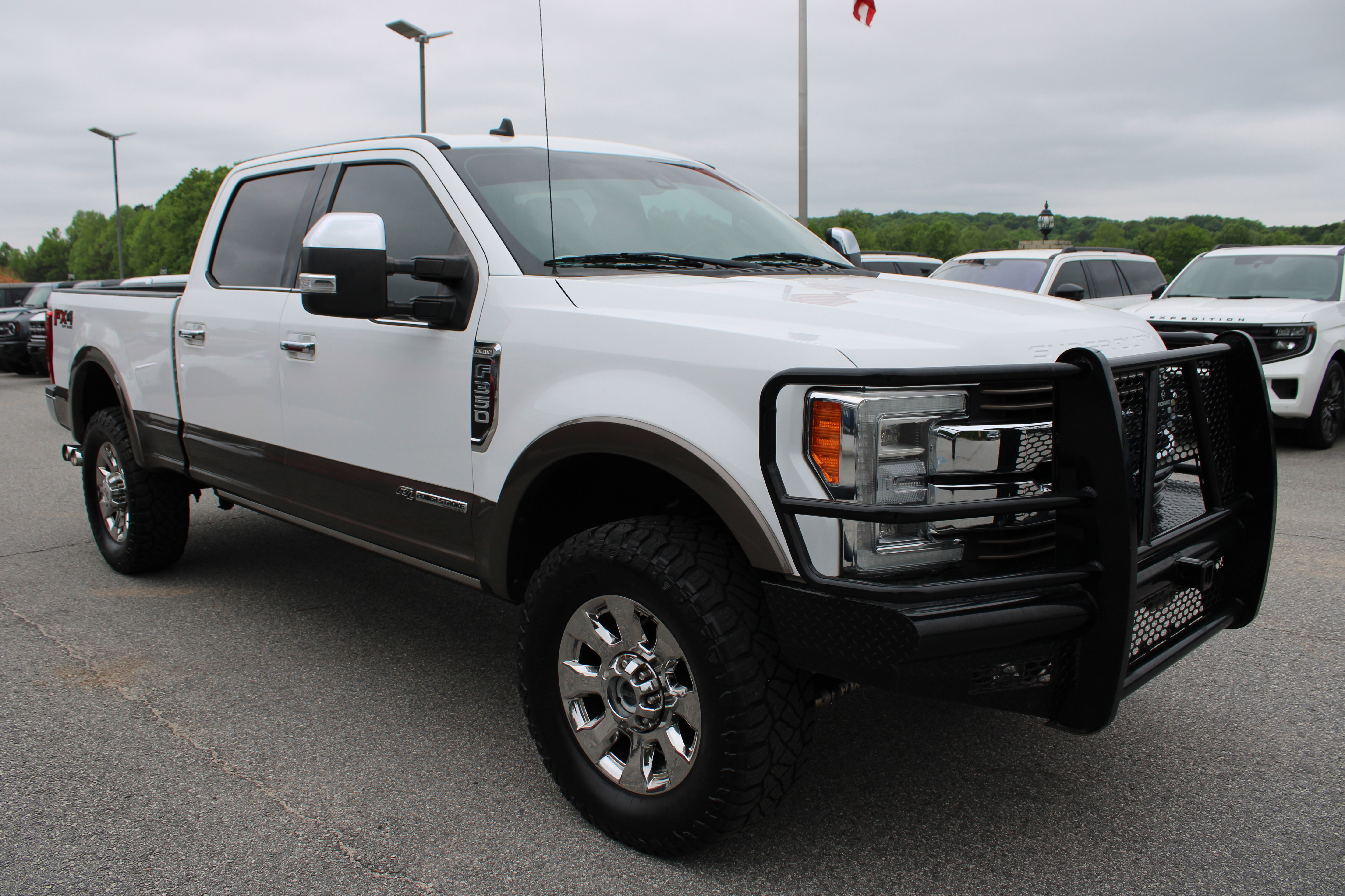 Used 2019 Ford F350 King Ranch w/ King Ranch Ultimate Package AWD/4WD image 4