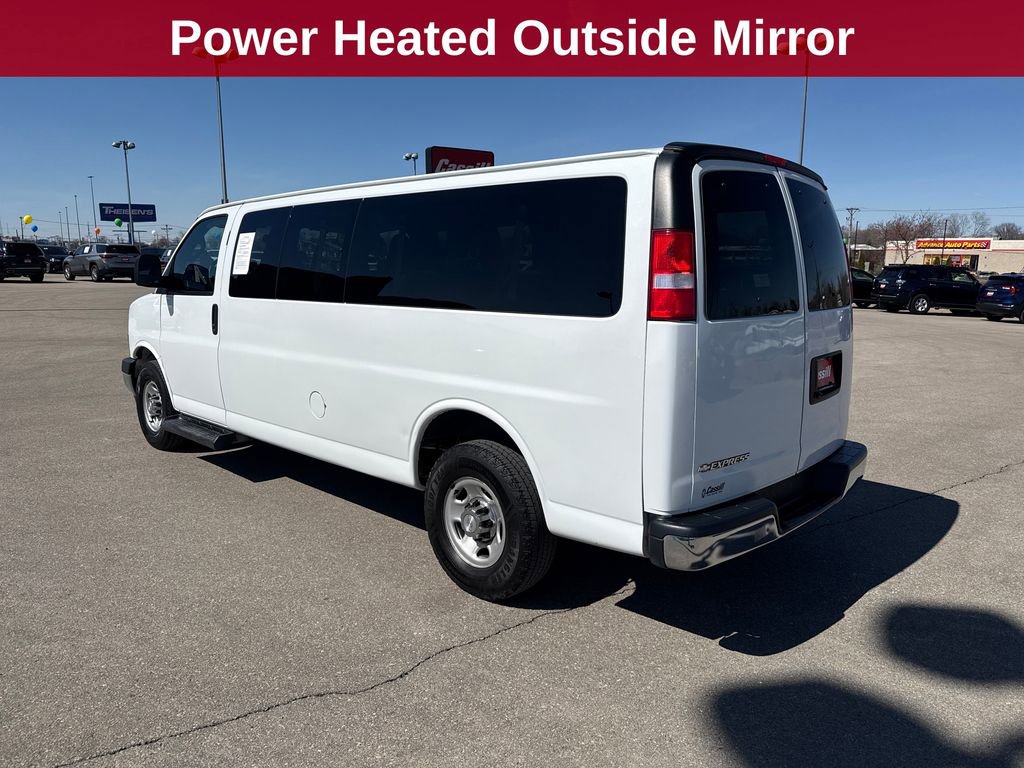 Used 2020 Chevrolet Express 3500 LT w/ LT Preferred Equipment Group RWD image 3