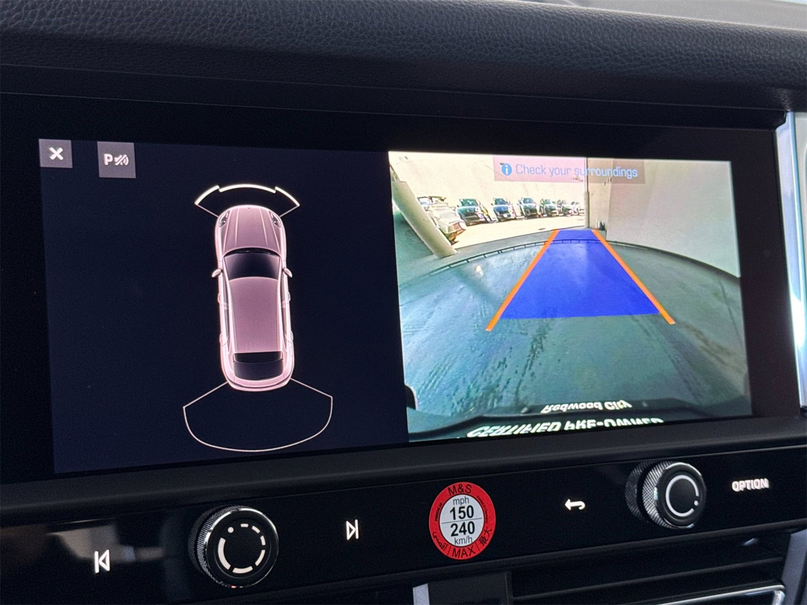 Used 2025 Porsche Macan image 23