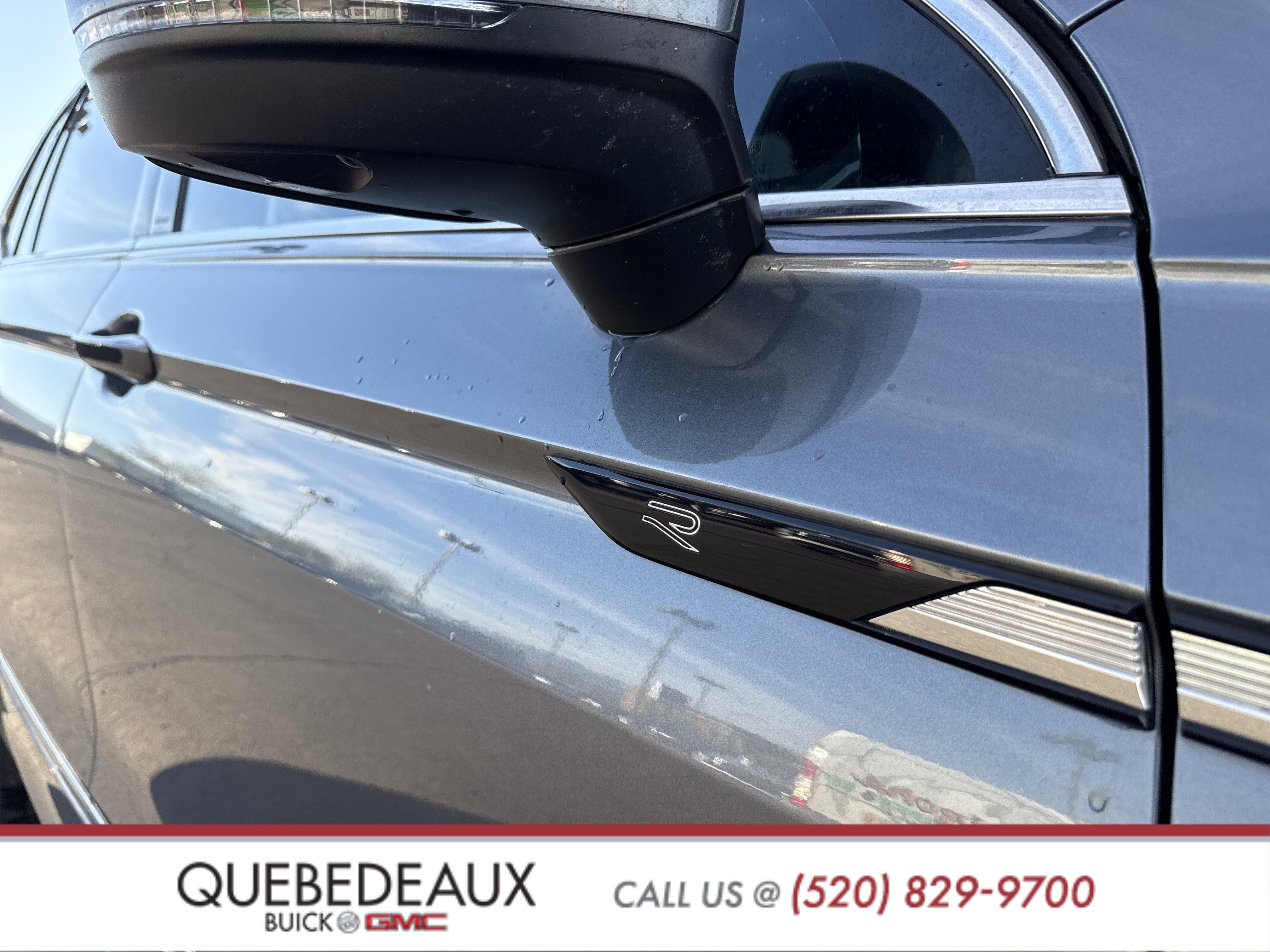 Used 2022 Volkswagen Tiguan SEL R-Line image 30