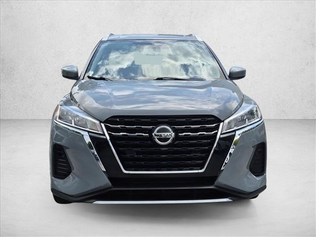 Used 2021 Nissan Kicks SV FWD image 2