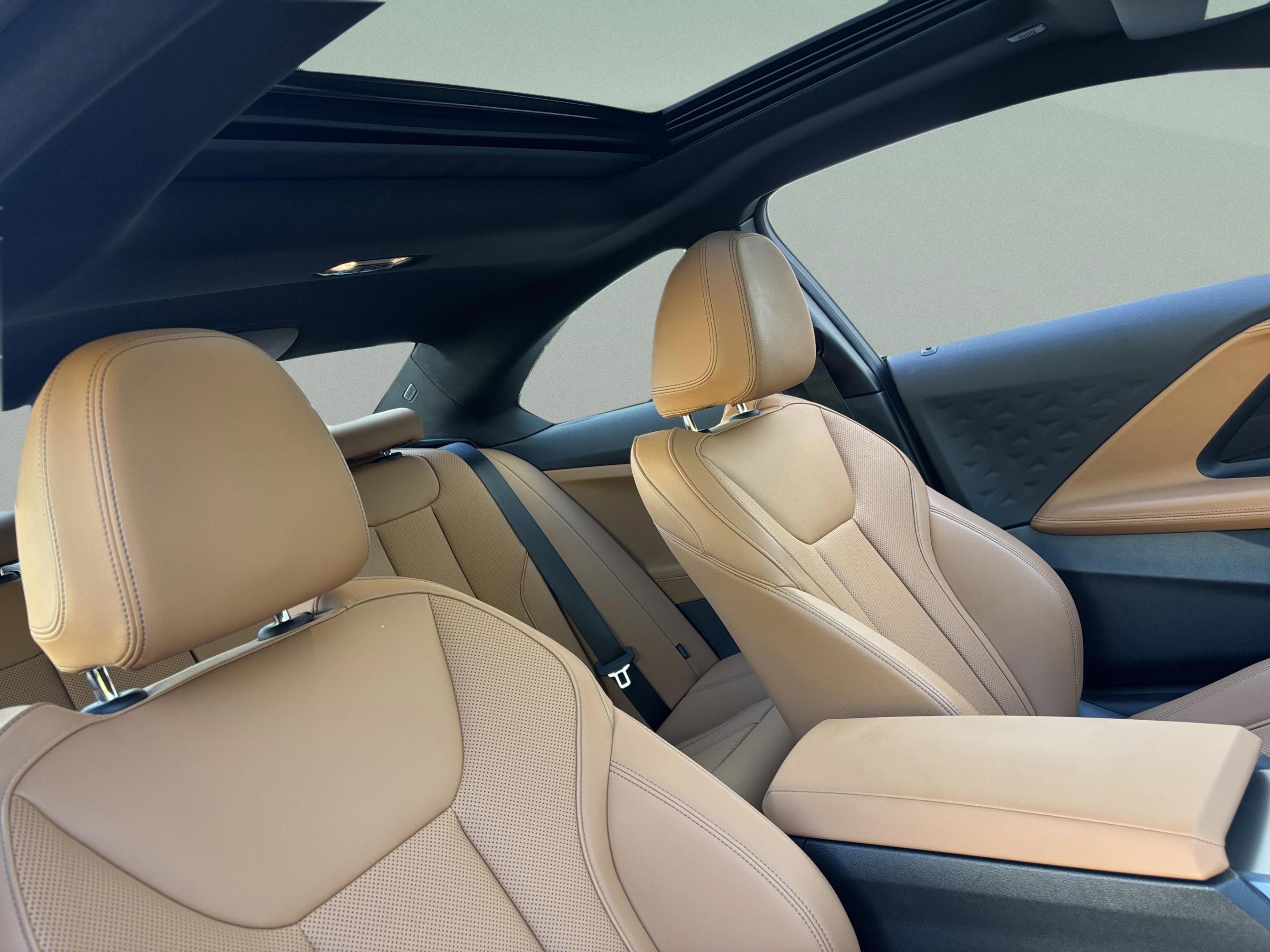 Used 2025 BMW M240i Coupe image 21