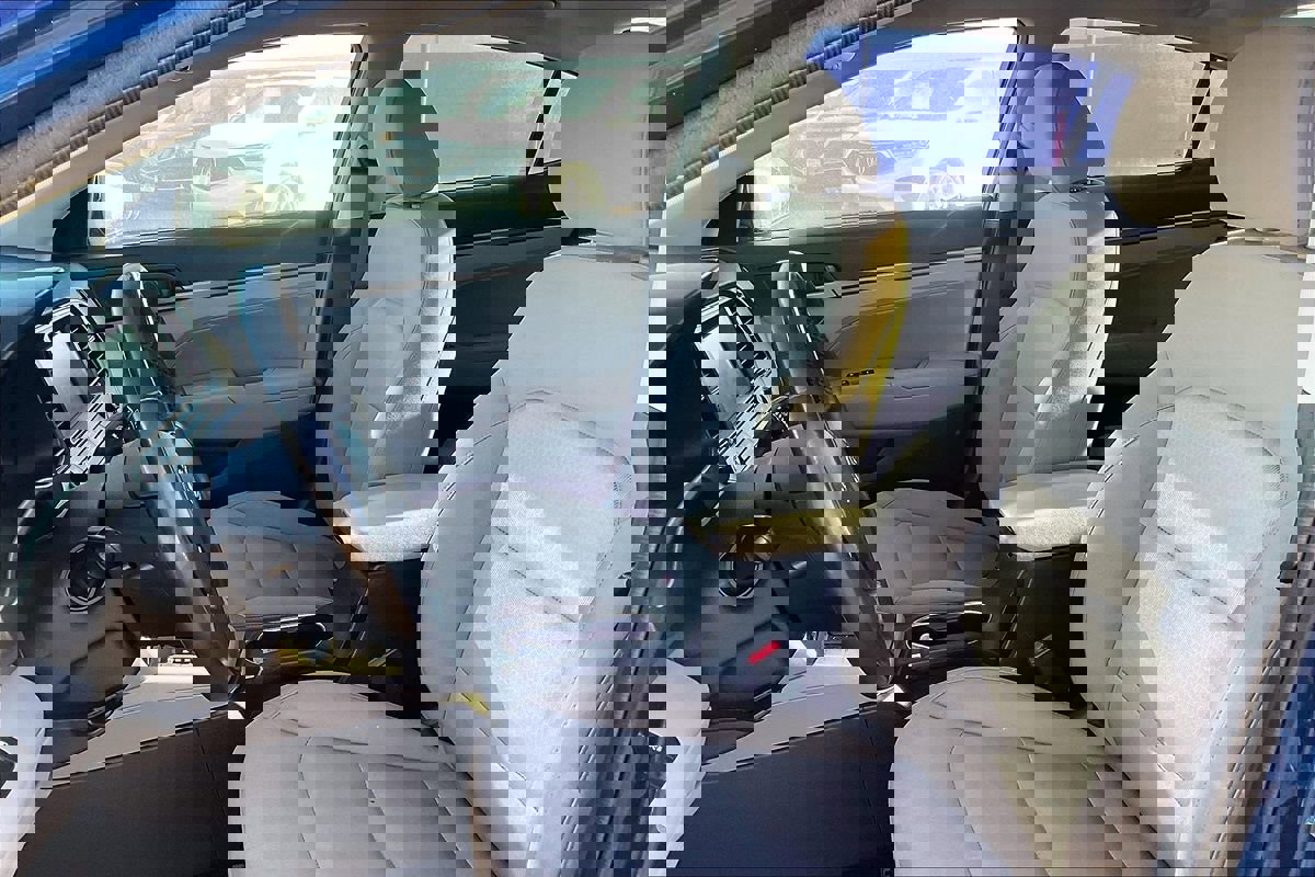 Used 2018 Hyundai Elantra Value Edition w/ Cargo Package image 20