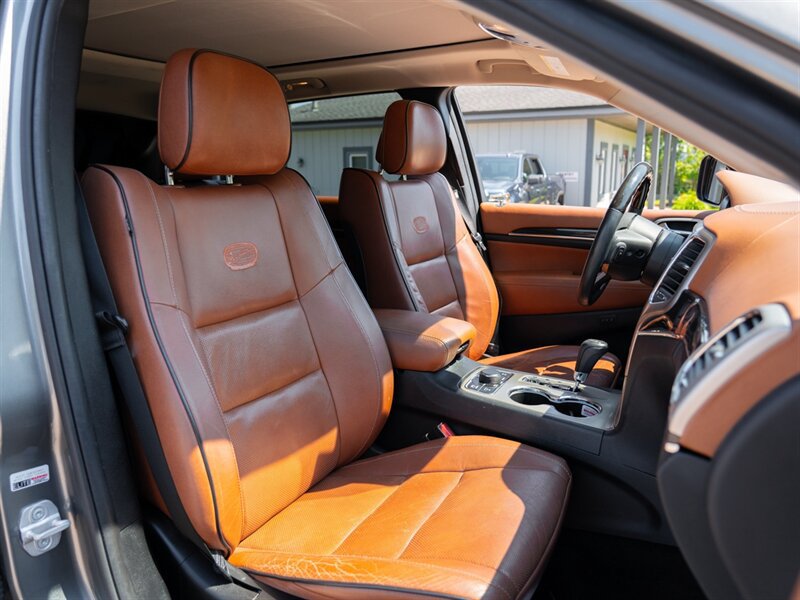 Used 2012 Jeep Grand Cherokee Overland Summit AWD/4WD image 20