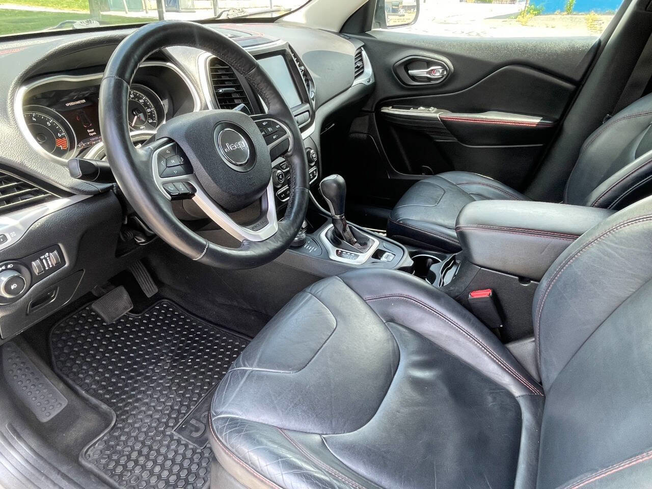 Used 2014 Jeep Cherokee Trailhawk w/ Leather Interior Group image 10