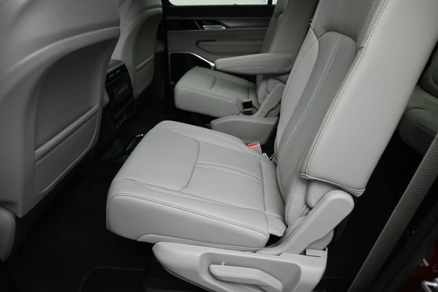 New 2026 Jeep Grand Wagoneer Limited AWD/4WD image 29