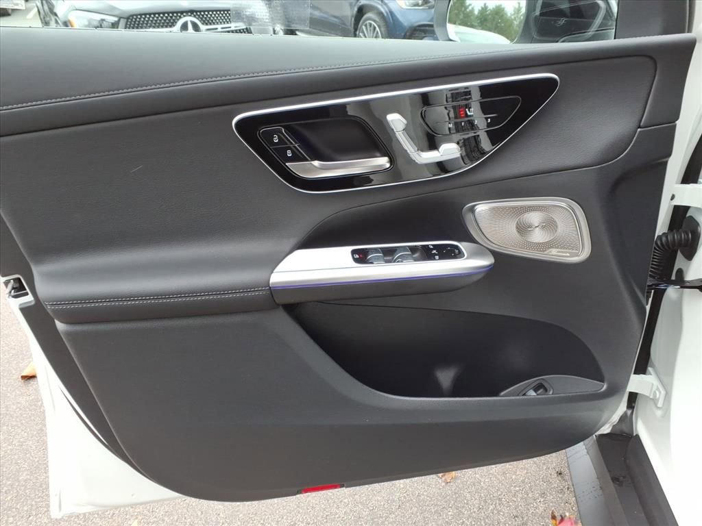 New 2026 Mercedes-Benz GLC 300 4MATIC image 11