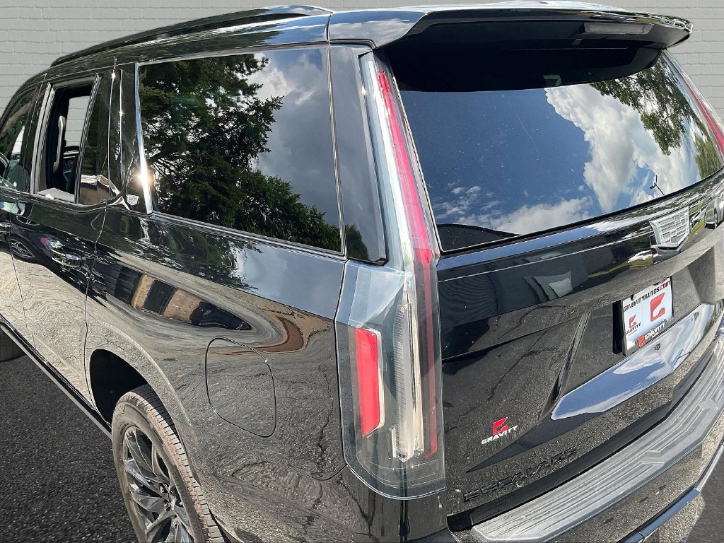 Used 2023 Cadillac Escalade Sport w/ LPO, ONYX Package AWD/4WD image 20