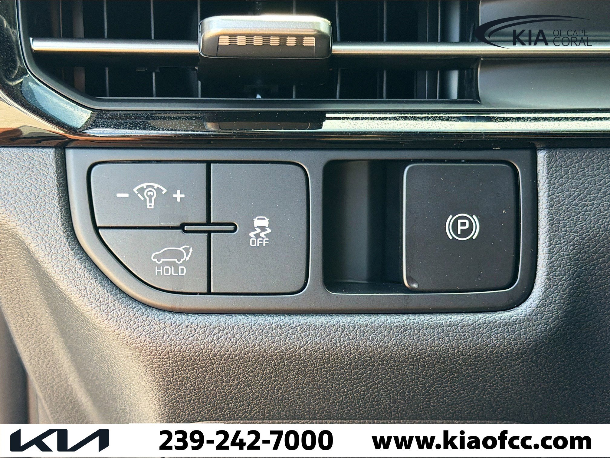 New 2026 Kia Sportage EX image 30