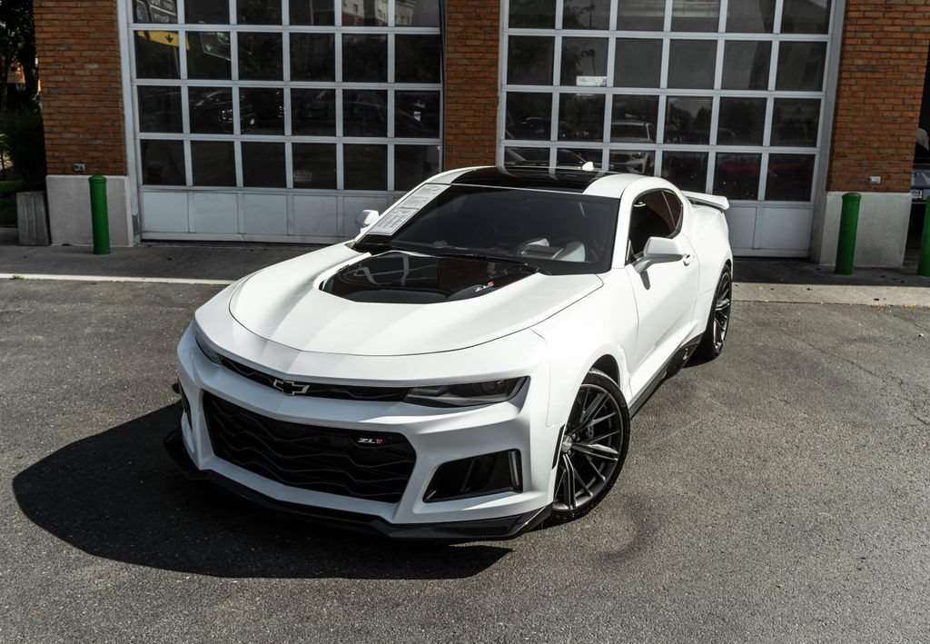 Used 2017 Chevrolet Camaro ZL1 RWD image 2