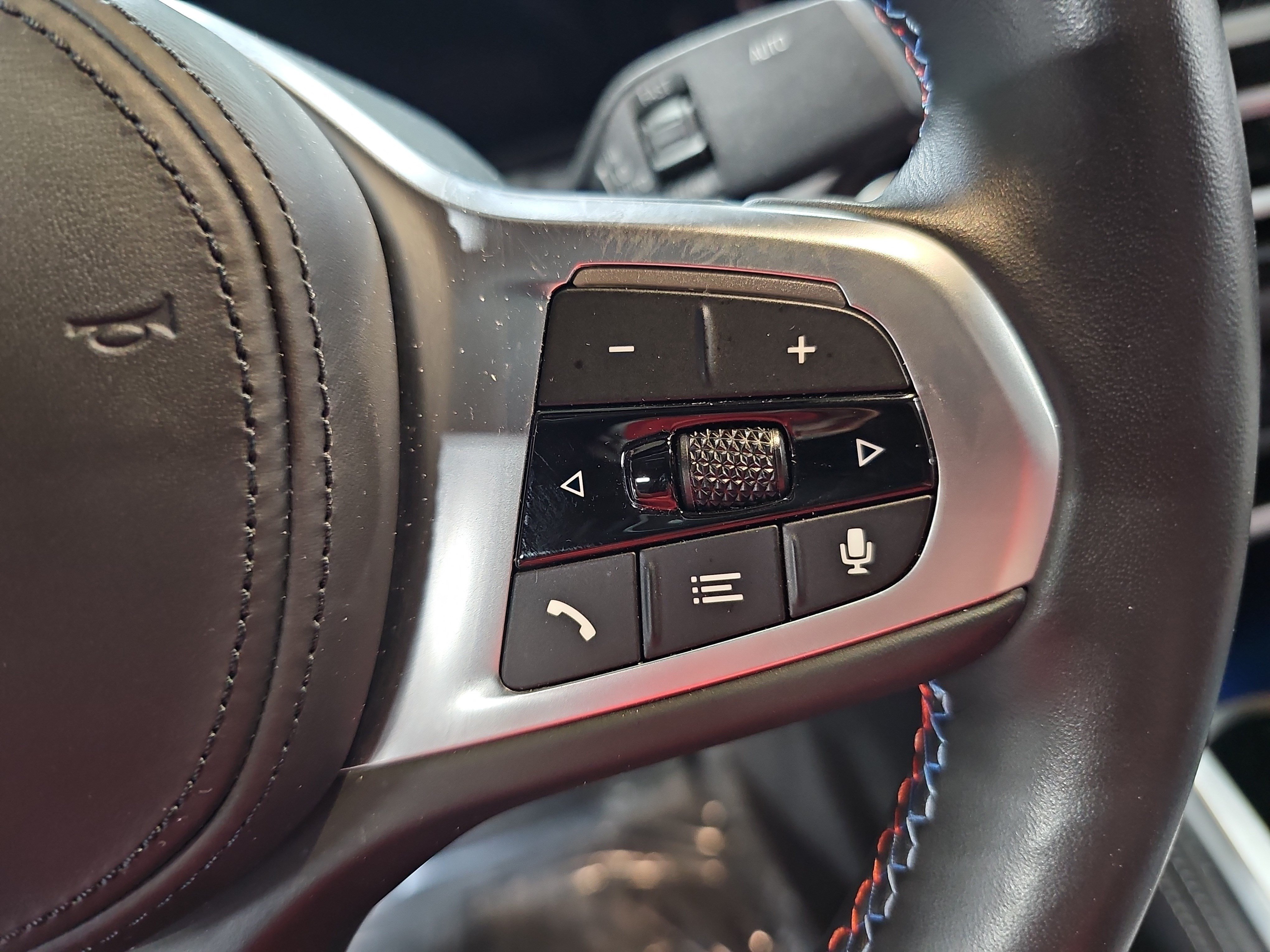 Used 2023 BMW i4 M50 w/ M Carbon Exterior Package AWD/4WD image 19