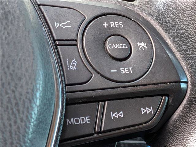 Used 2020 Toyota Camry SE image 12