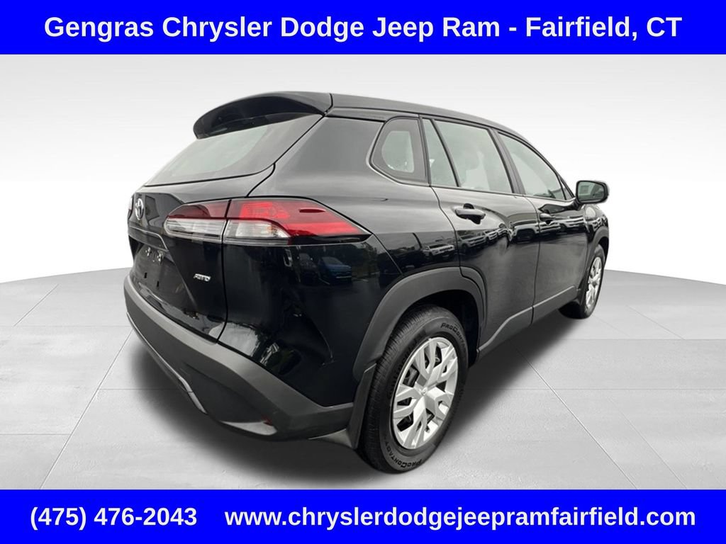 Used 2026 Toyota Corolla Cross L AWD/4WD image 4