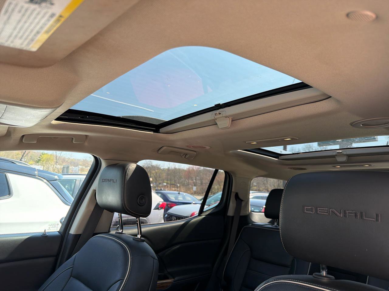 Used 2017 GMC Acadia Denali w/ Technology Package AWD/4WD image 20