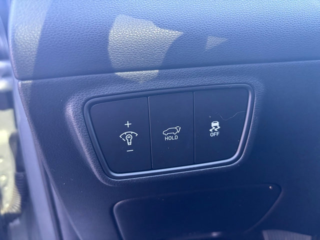 Used 2022 Hyundai Tucson Limited image 16