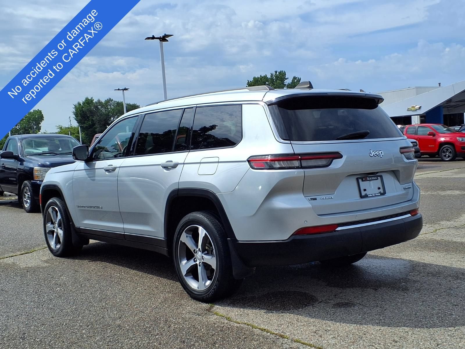 Used 2023 Jeep Grand Cherokee L Limited AWD/4WD image 8