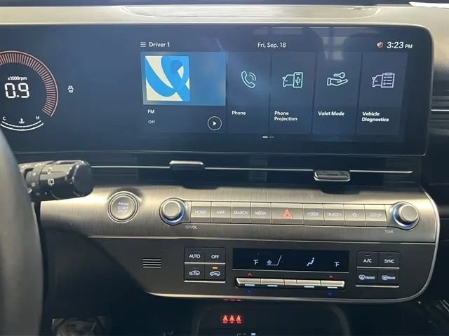 Used 2025 Hyundai Kona SEL AWD/4WD image 35