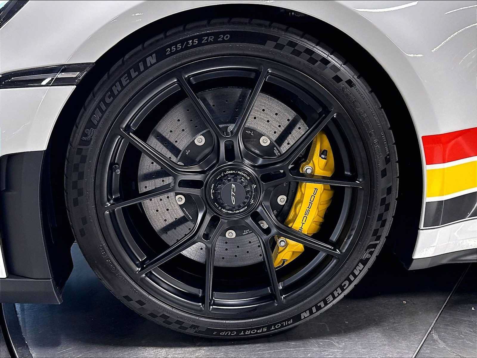 Used 2026 Porsche 911 GT3 RWD image 13