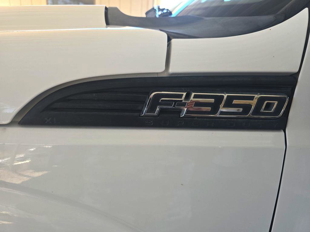 Used 2015 Ford F350 XL w/ Trailer Tow Package image 30