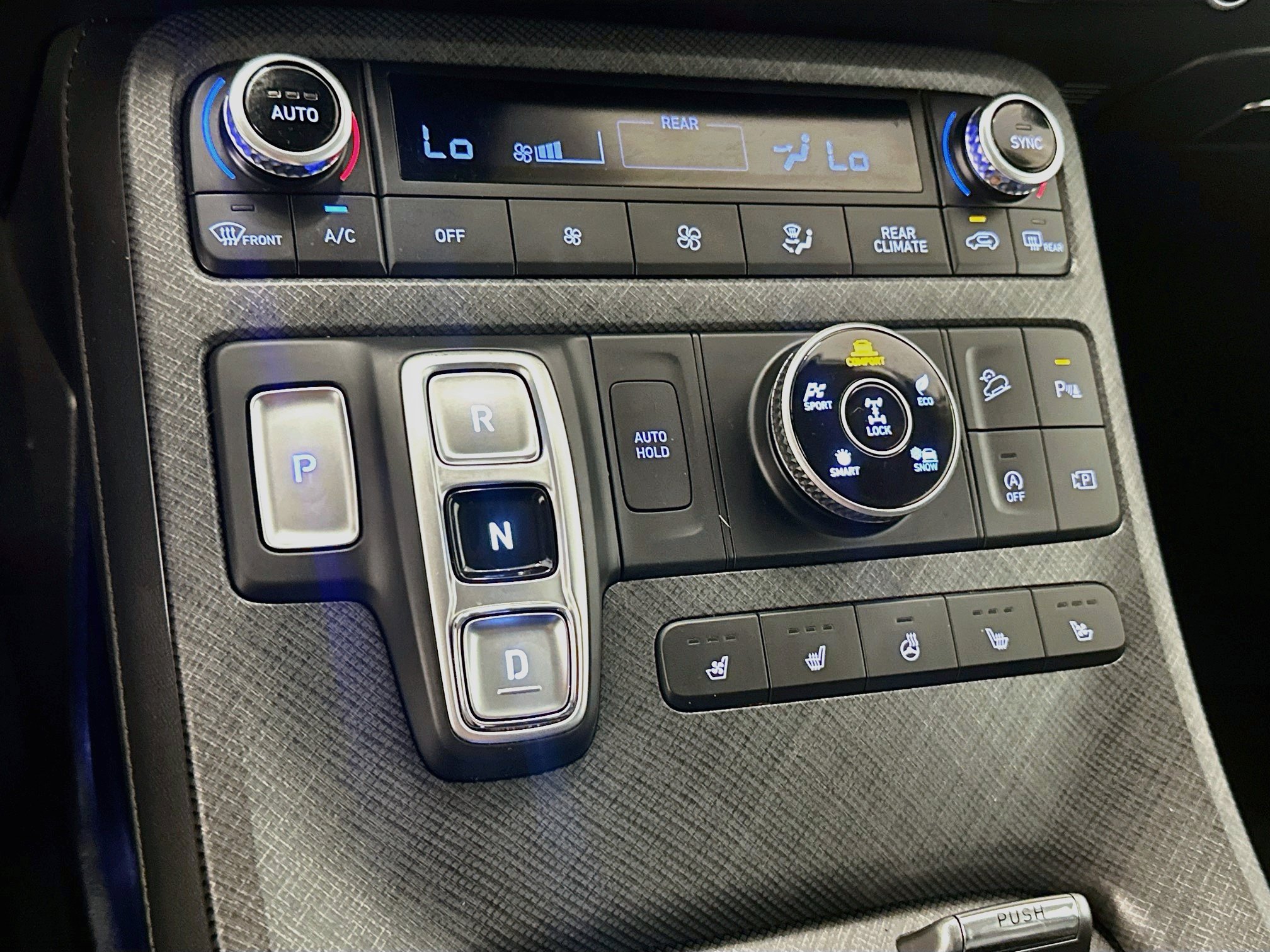 Used 2024 Hyundai Palisade Limited AWD/4WD image 25