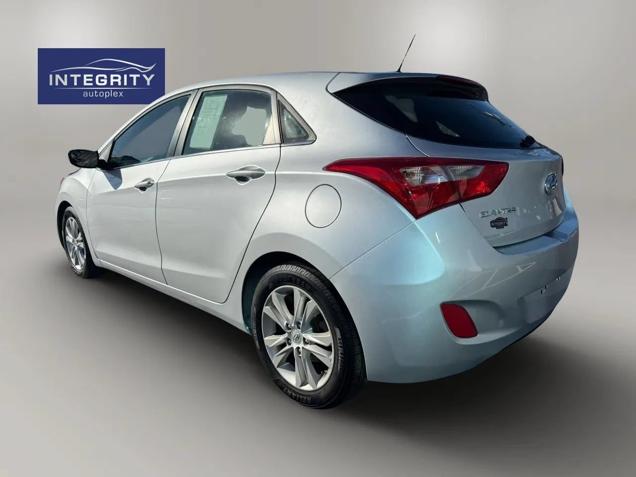 Used 2015 Hyundai Elantra GT FWD image 3