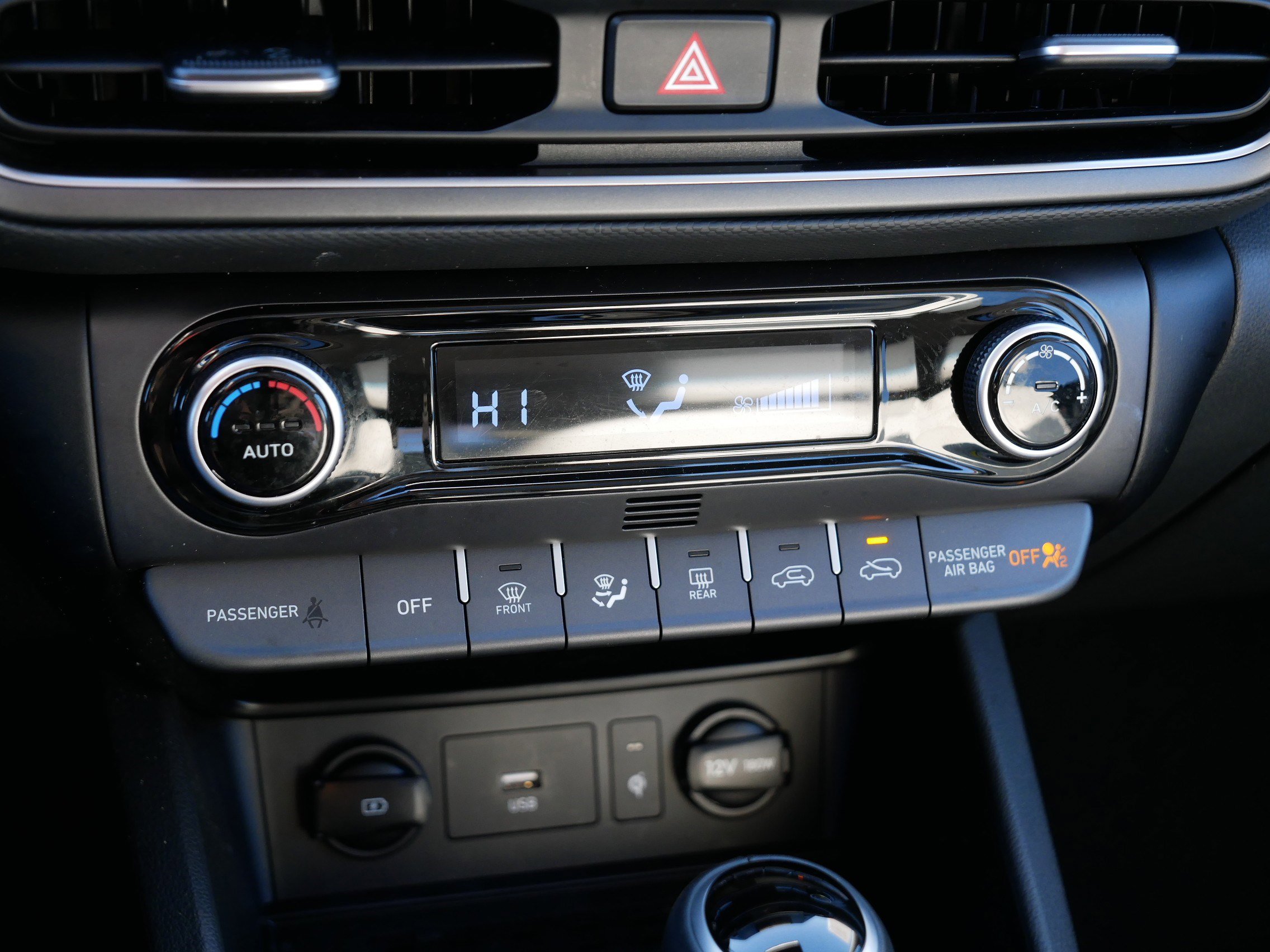 Certified 2023 Hyundai Kona Limited image 23