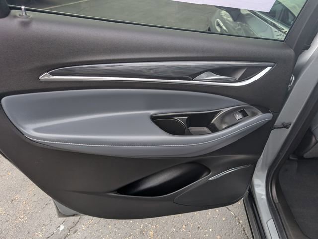 Used 2024 Buick Enclave Essence w/ Sport Touring Edition image 11