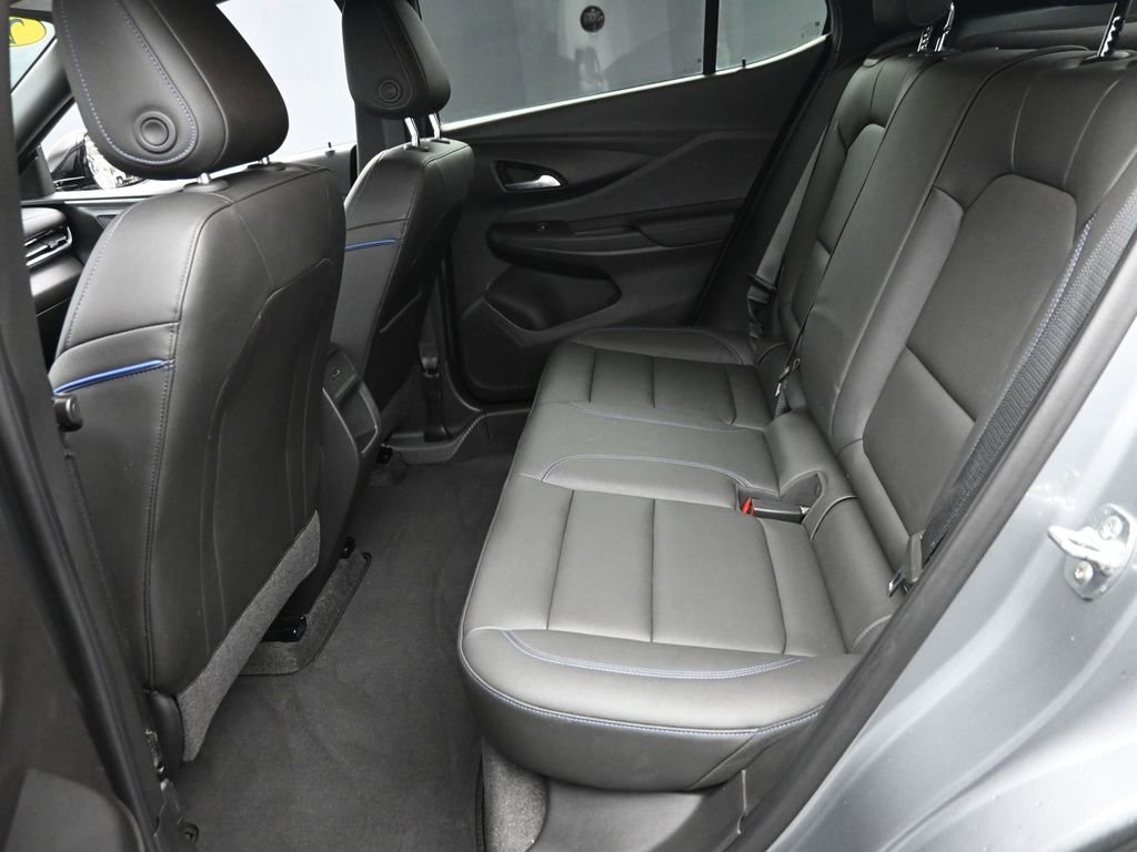 Used 2024 Buick Envista Sport Touring w/ Convenience I Package image 13