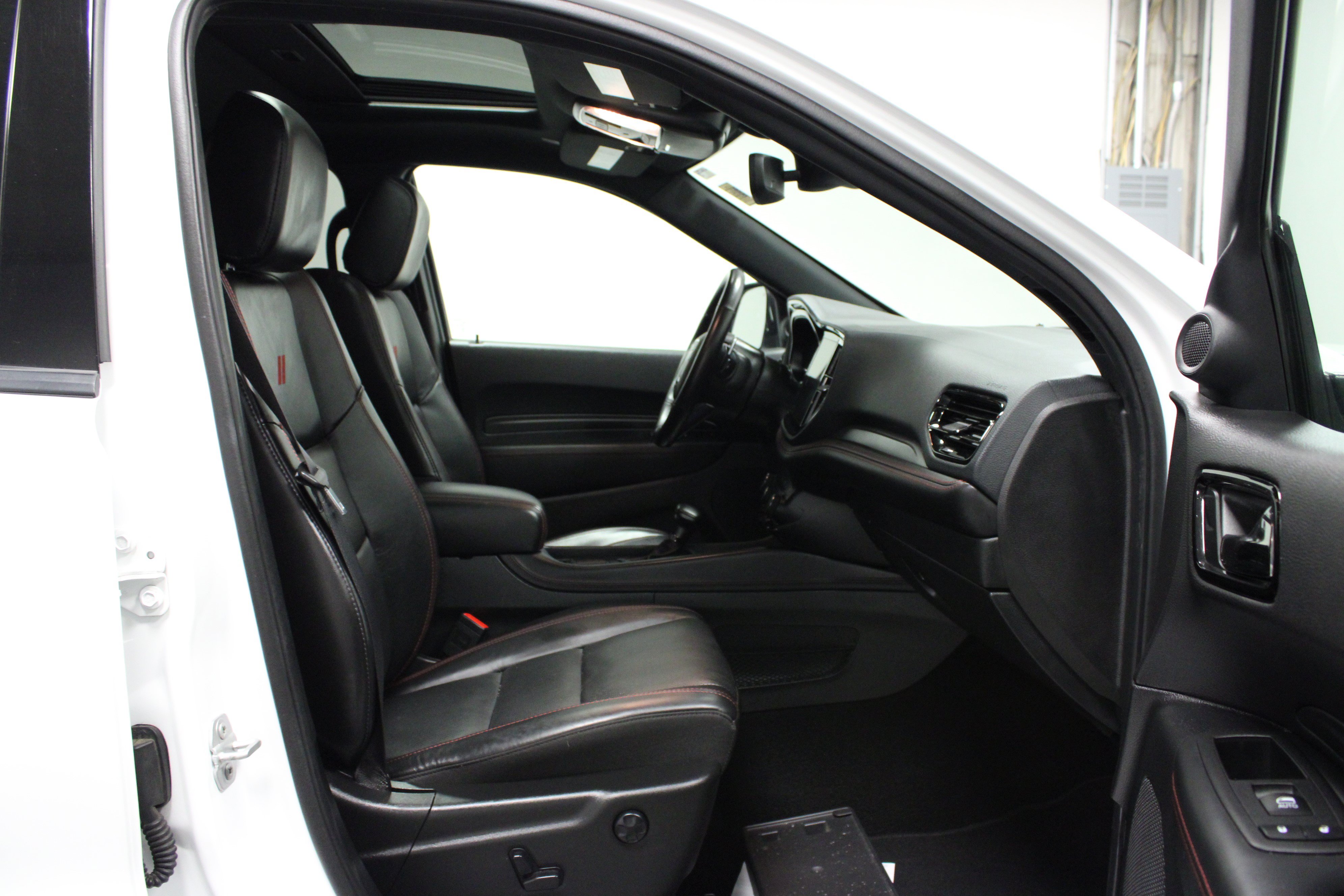 Used 2025 Dodge Durango R/T AWD/4WD image 17