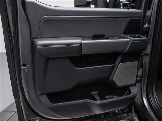 Used 2023 Ford F250 Lariat w/ Tow Technology Package image 30
