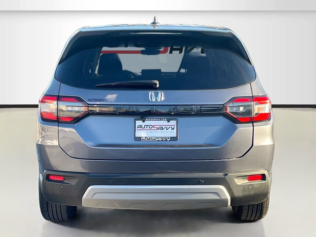 Used 2025 Honda Pilot EX-L image 6