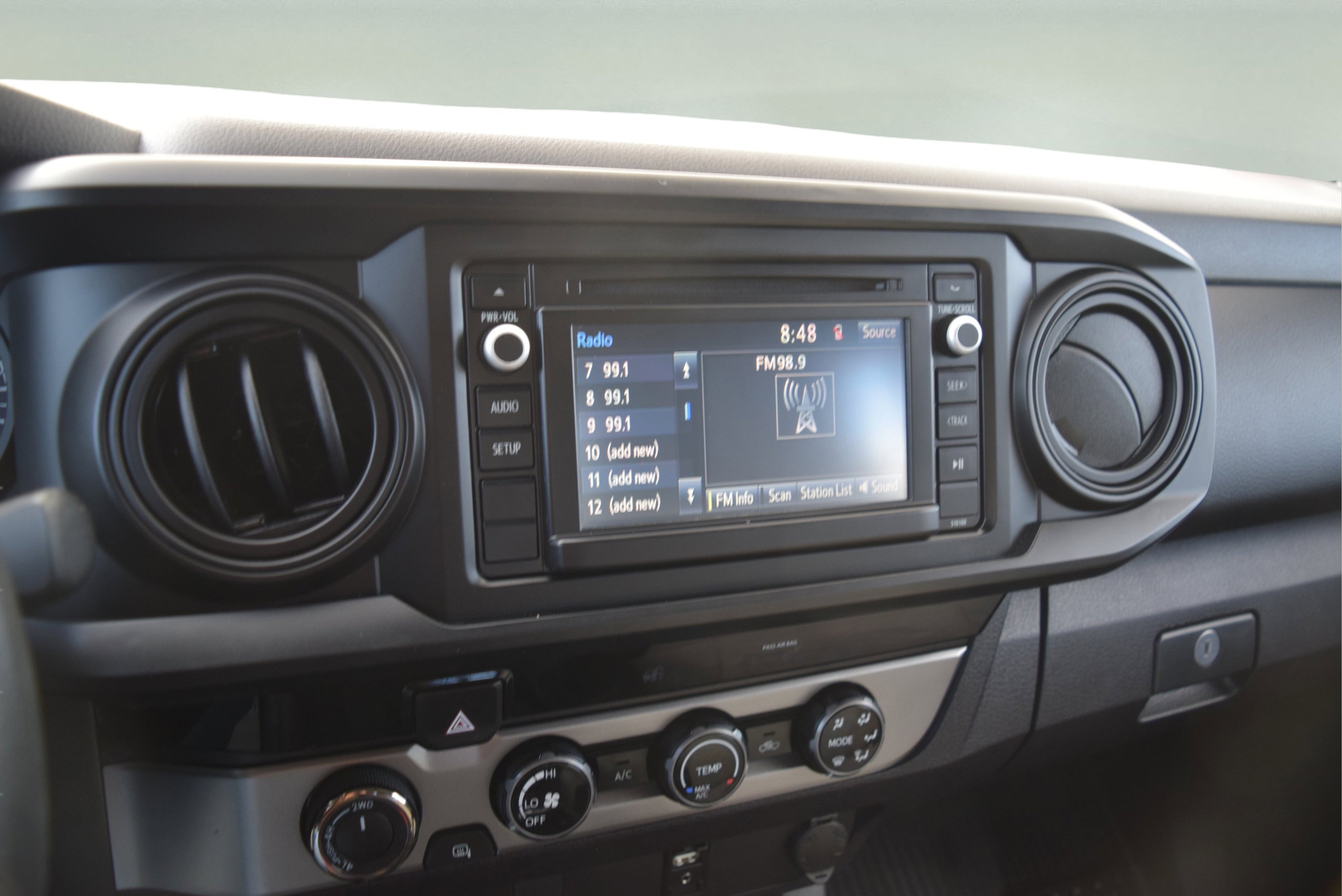 Used 2018 Toyota Tacoma SR w/ SR Convenience Package AWD/4WD image 13