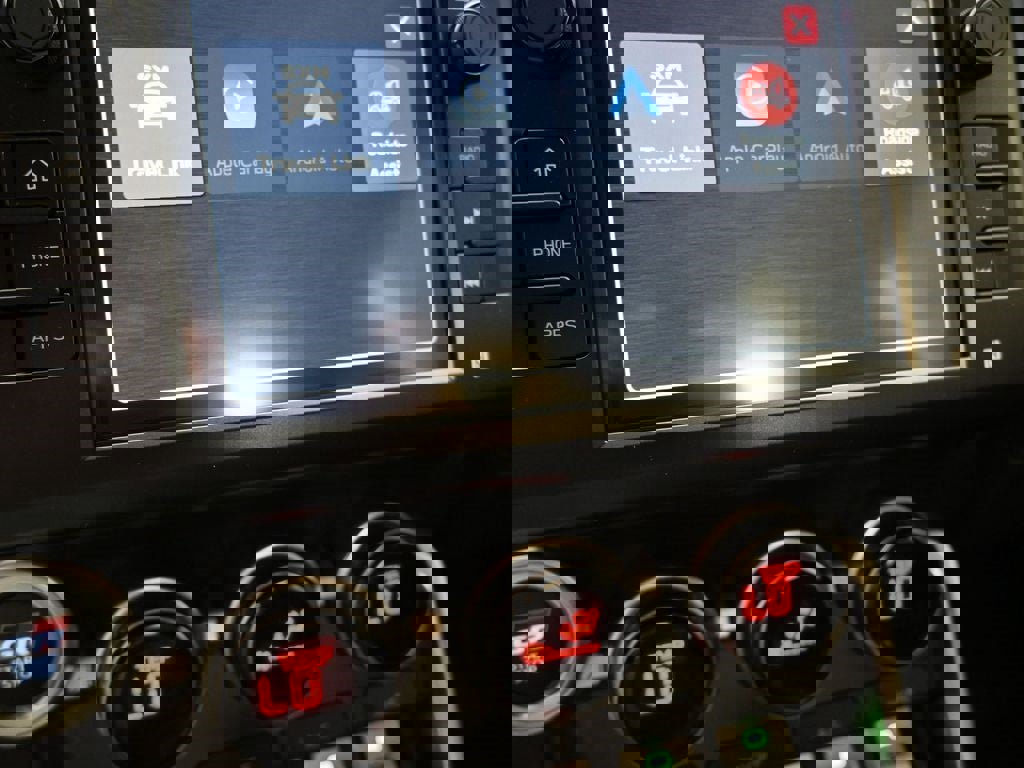 New 2025 Toyota GR86 Premium w/ Performance Package image 14