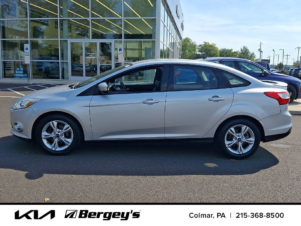 Used 2012 Ford Focus SE FWD image 8