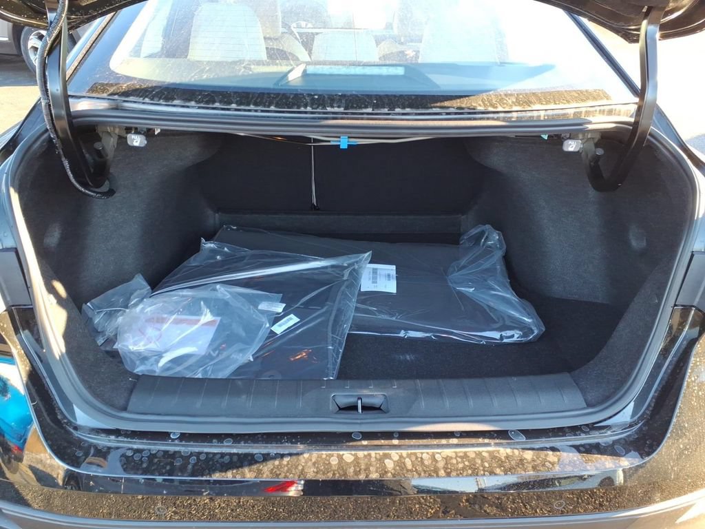 New 2026 Nissan Sentra SL w/ Floor Mat Package FWD image 10