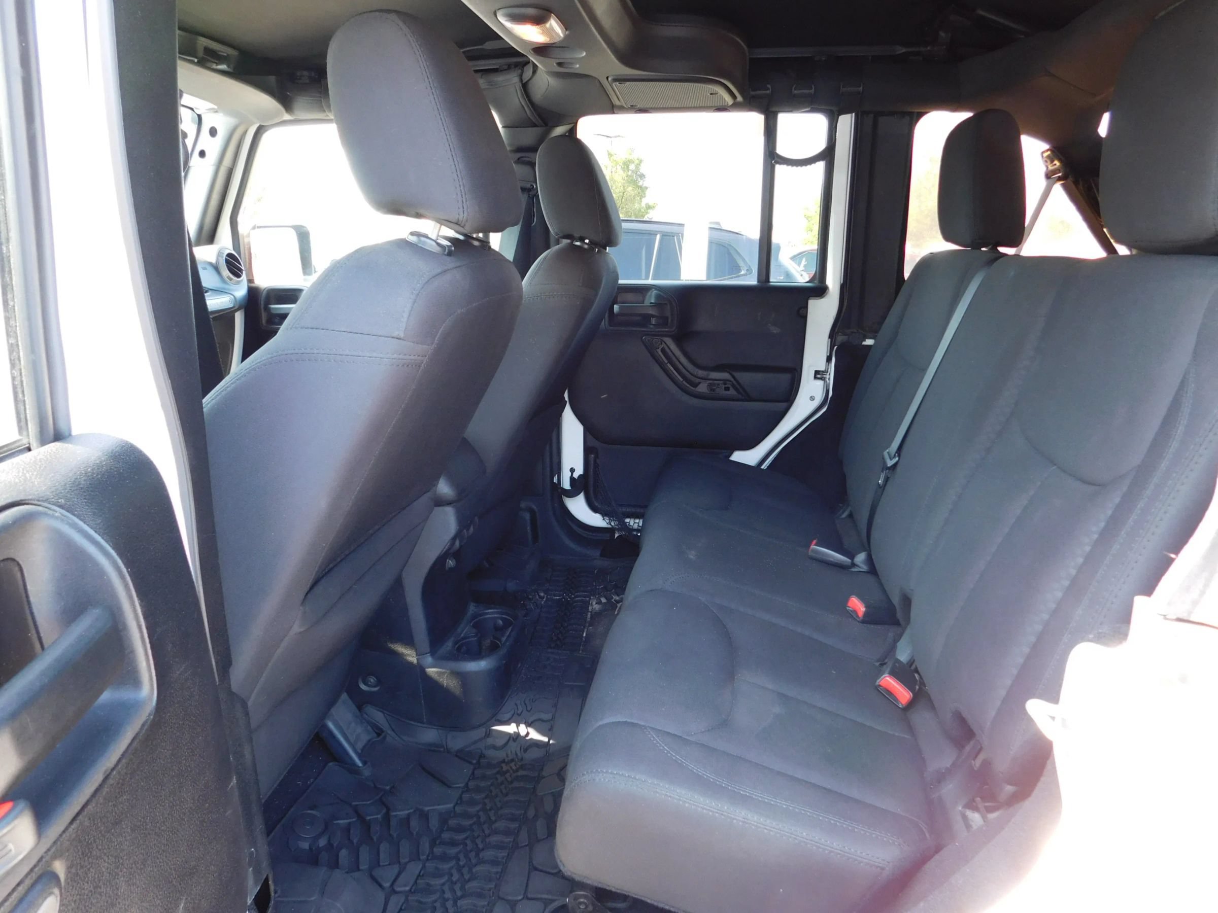 Used 2015 Jeep Wrangler Unlimited Sport w/ Quick Order Package 24S AWD/4WD image 13