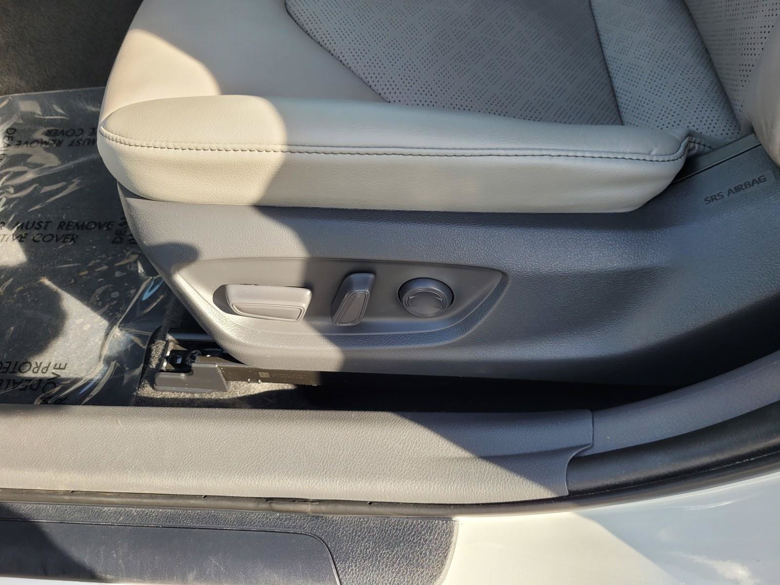 Used 2021 Toyota Camry XSE FWD image 18