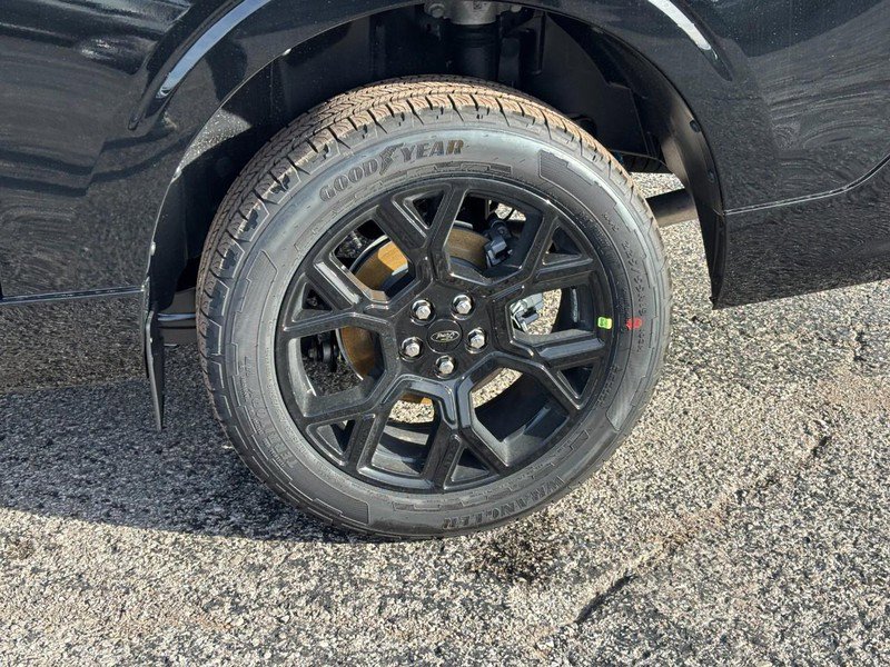 New 2026 Ford Maverick Lobo image 11