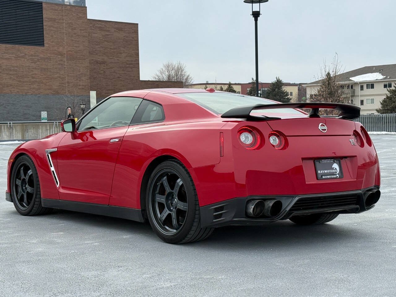 Used 2015 Nissan GT-R Black Edition AWD/4WD image 10
