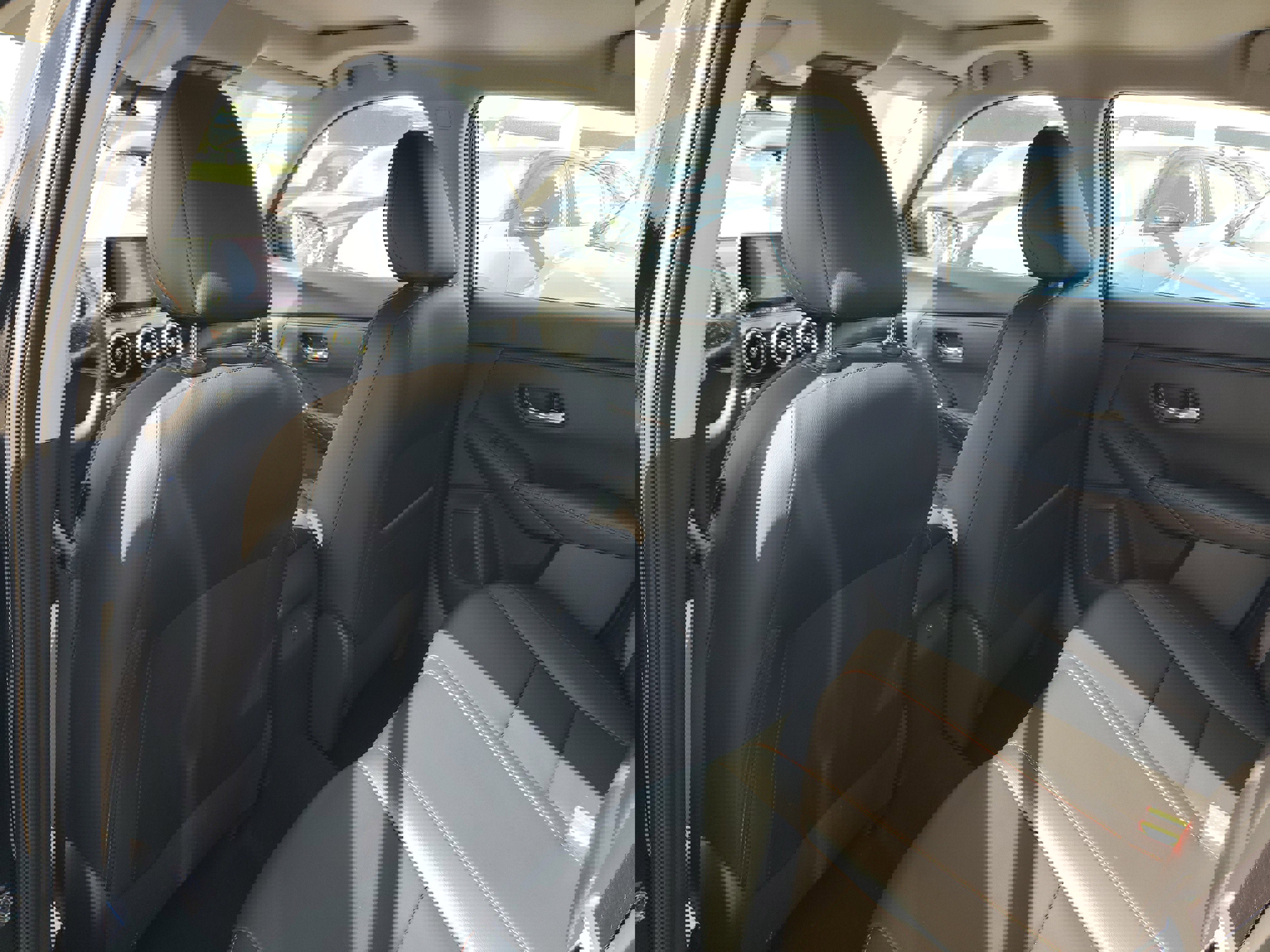 New 2025 Nissan Sentra SR w/ SR Premium Package image 16