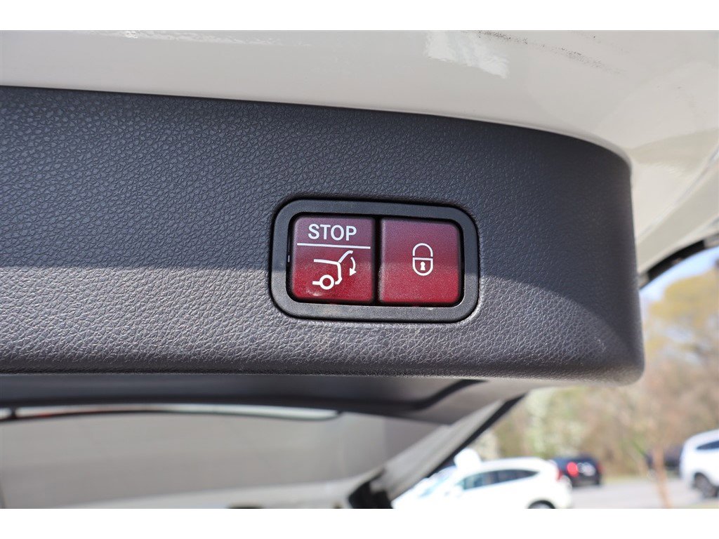 Used 2016 Mercedes-Benz GL 450 4MATIC image 54