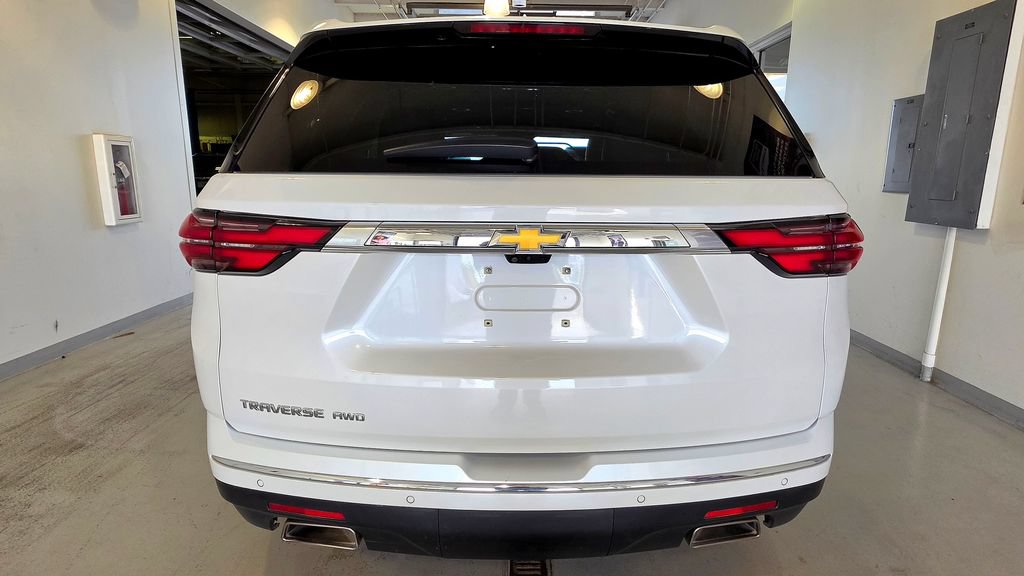 Used 2023 Chevrolet Traverse High Country AWD/4WD image 9