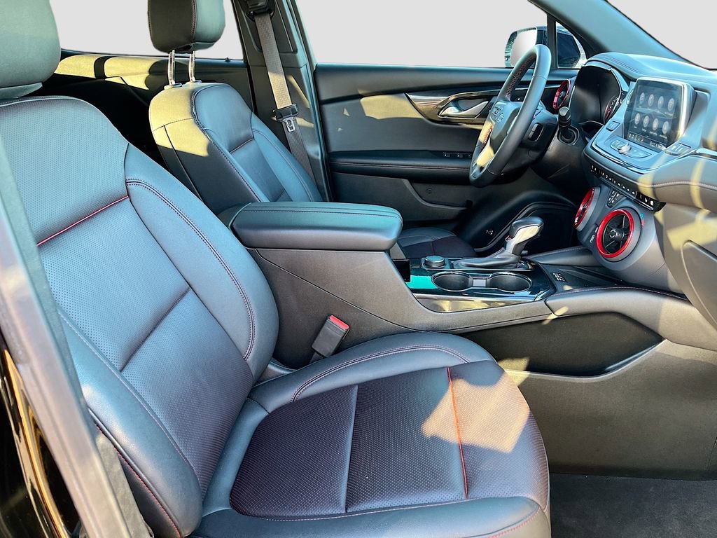 Used 2022 Chevrolet Blazer RS w/ Enhanced Convenience Package FWD image 29