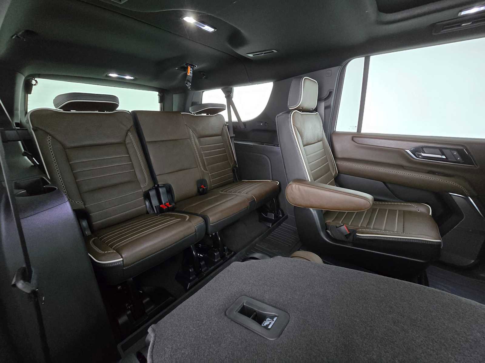 New 2026 GMC Yukon XL Denali Ultimate w/ LPO, Illumination Package image 13
