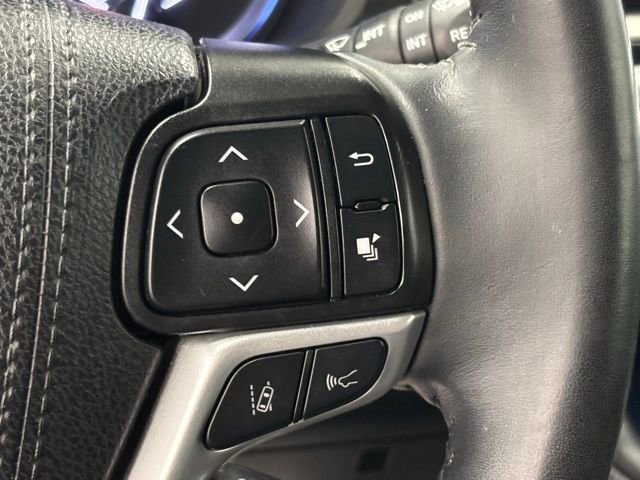 Used 2019 Toyota Highlander SE image 21