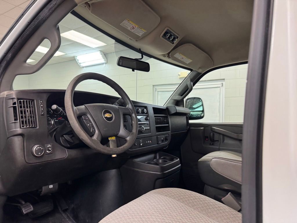 Used 2017 Chevrolet Express 3500 LT w/ LT Preferred Equipment Group image 12