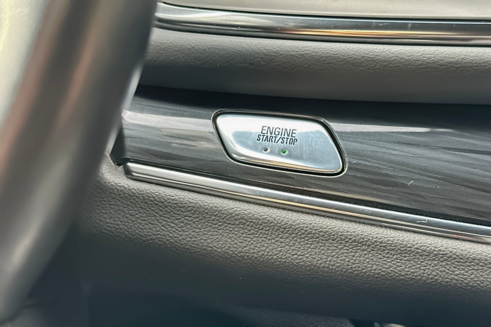 Used 2024 Buick Enclave Premium image 26