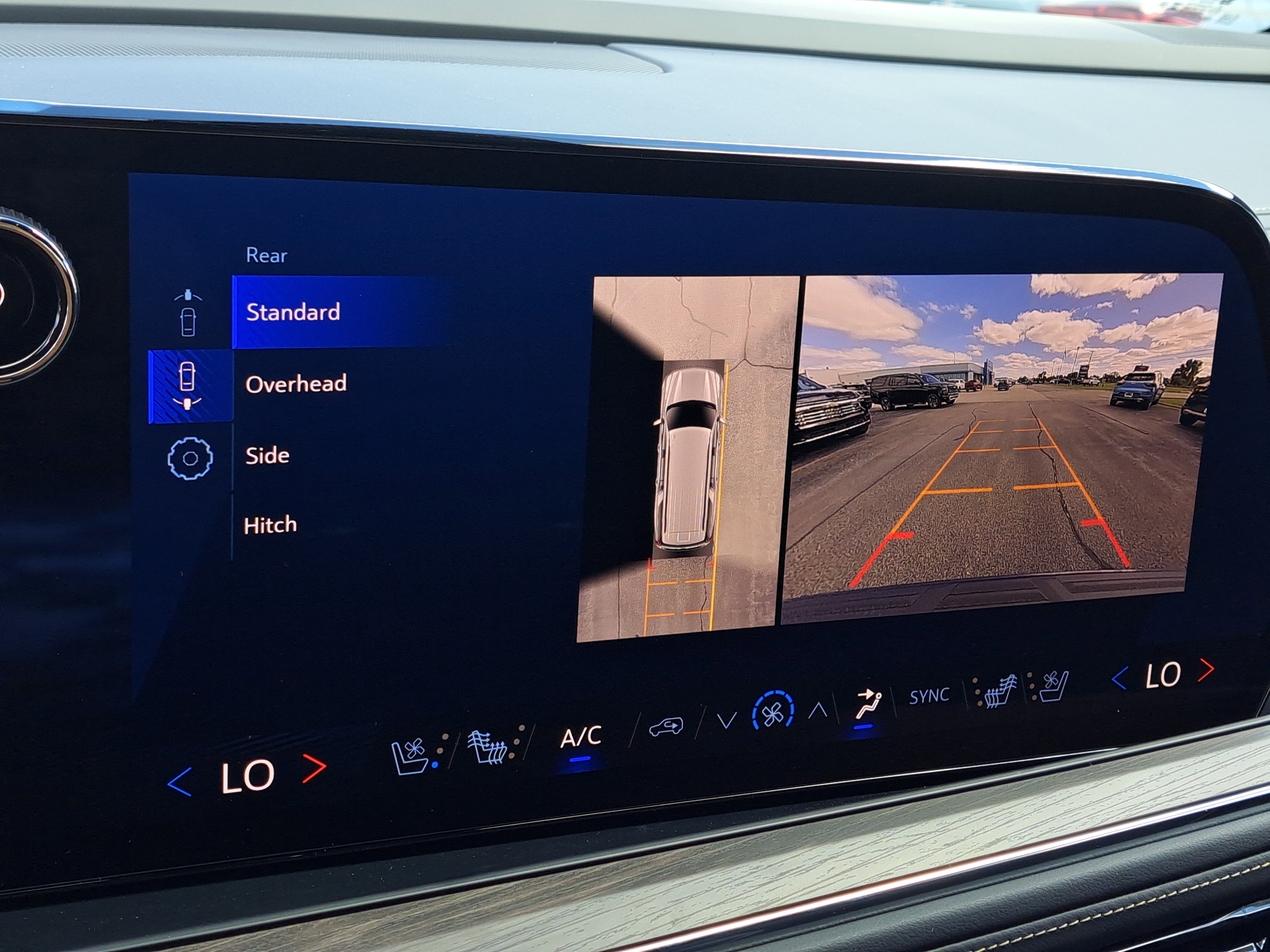 New 2025 Chevrolet Suburban Premier image 15